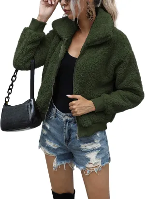 AKEWEI Women's Short Faux Fur Coat Casual Shaggy Jacket with Pockets Warm Winter Zip-Up Fluffy Outwear