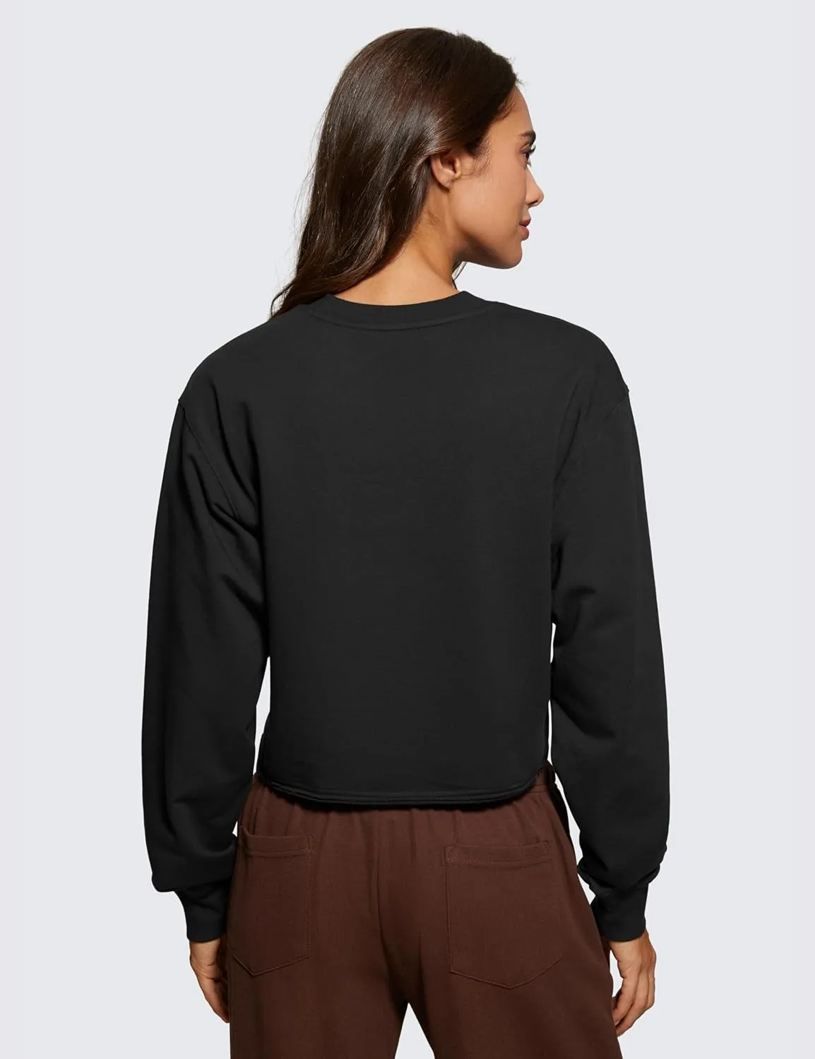 CRZ YOGA Womens Fleece Cropped Sweatshirts Crewneck Long Sleeve Double Raw Hem Workout Casual Pullover Tops