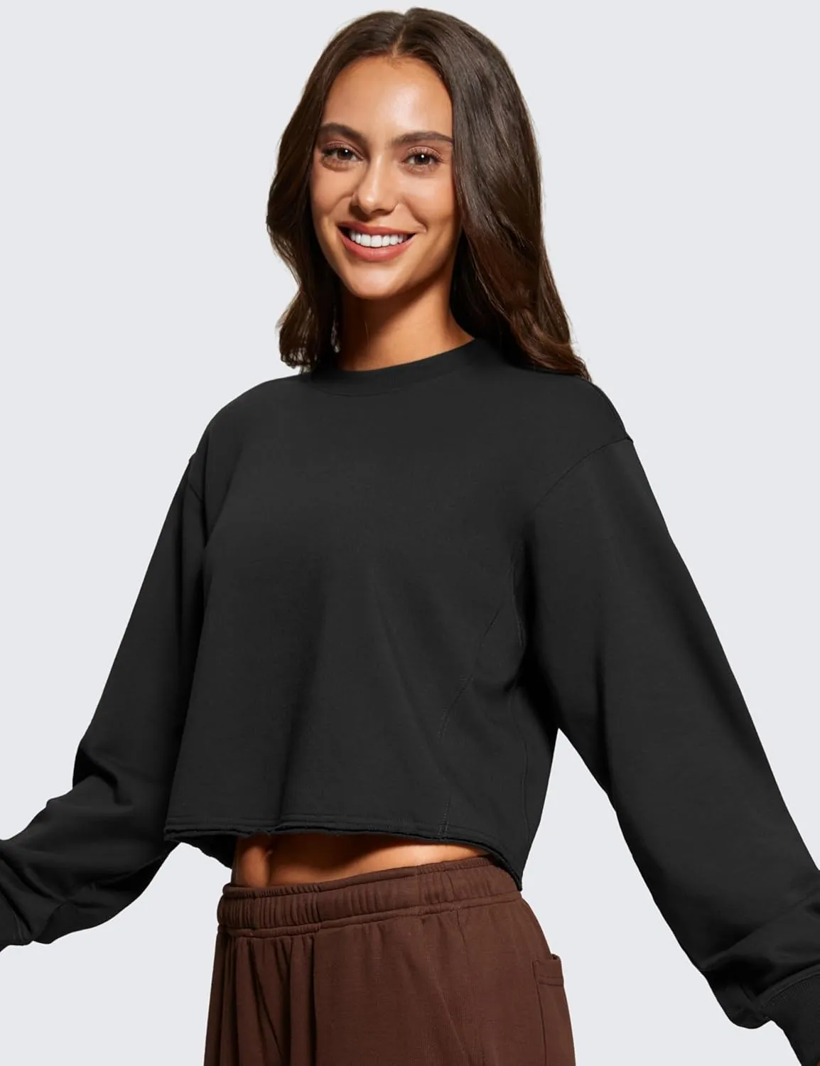 CRZ YOGA Womens Fleece Cropped Sweatshirts Crewneck Long Sleeve Double Raw Hem Workout Casual Pullover Tops