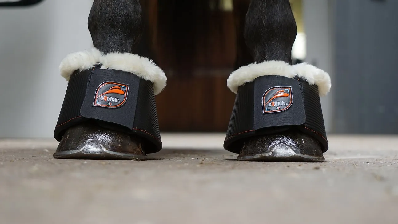 eOverreach Carbon Fluffy Boots