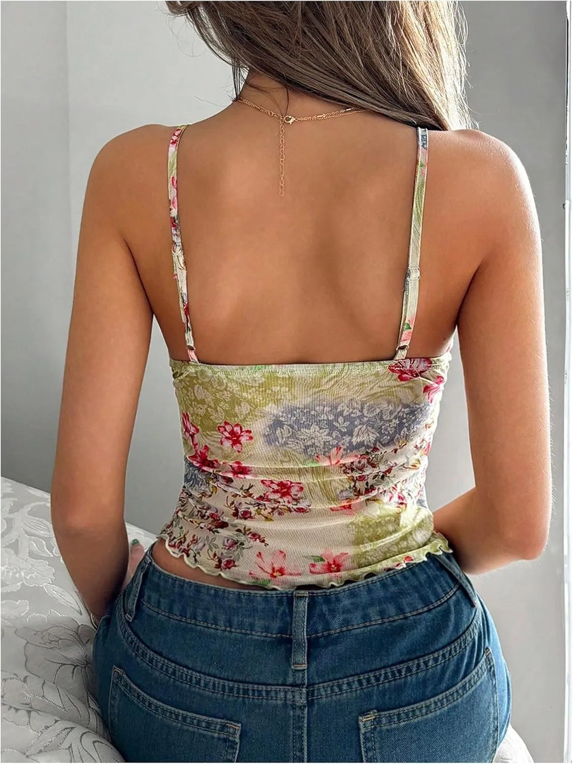 Floerns Women's Summer Floral Printed Spaghetti Strap Camisole Top V Neck Cropped Cami