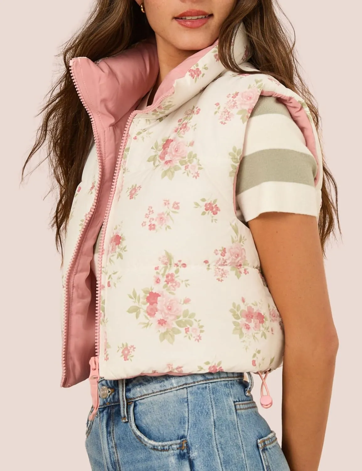 InterNos Womens Cropped Floral Print Puffer Vest Lightweight Stand Collar Zip up Sleeveless Winter Padded Coats