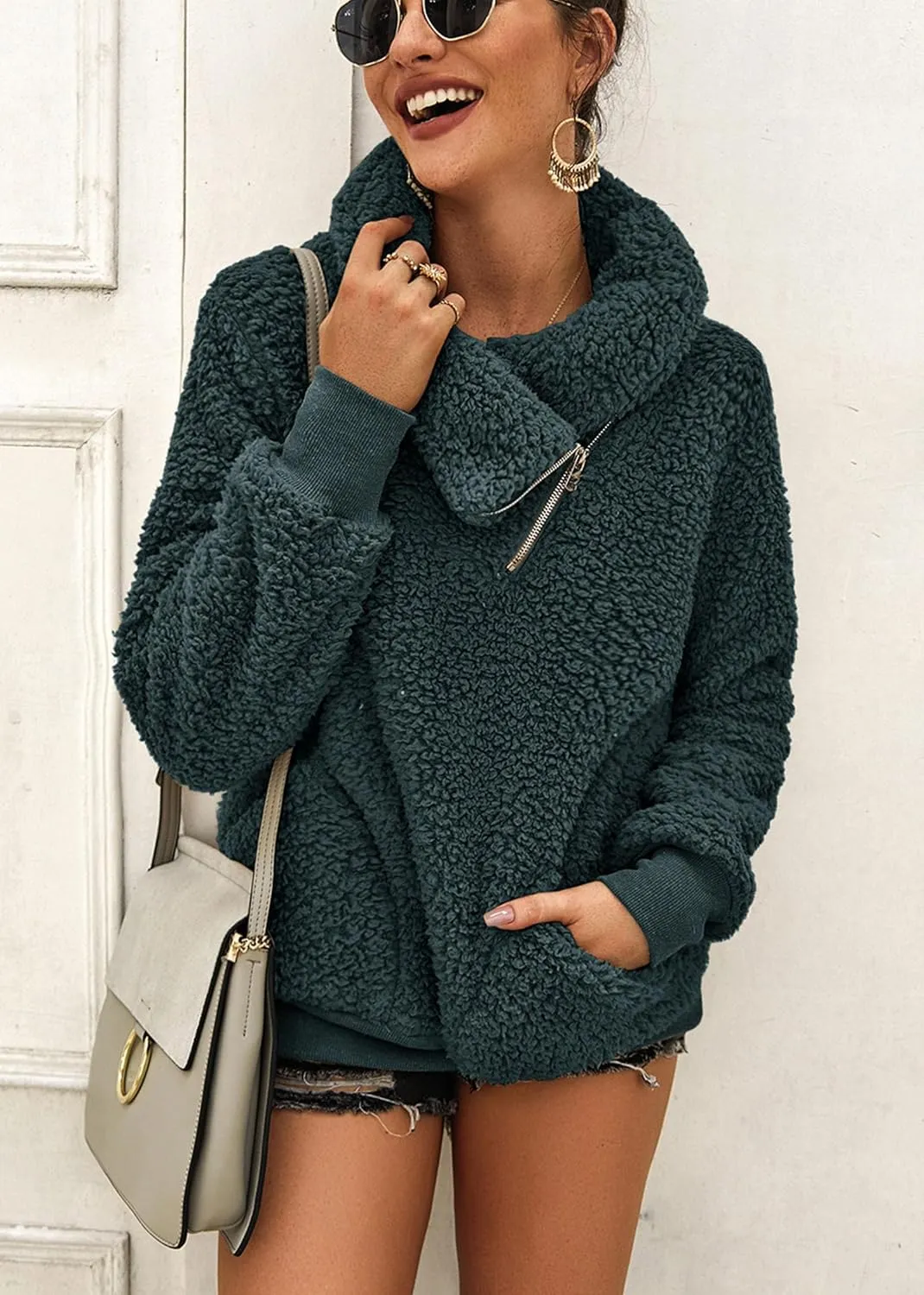 KIRUNDO Women's 2025 Winter Lapel Fuzzy Fleece Sweatshirt Faux Shearling Zipper Warm Sherpa Pullover Outwear With Pockets