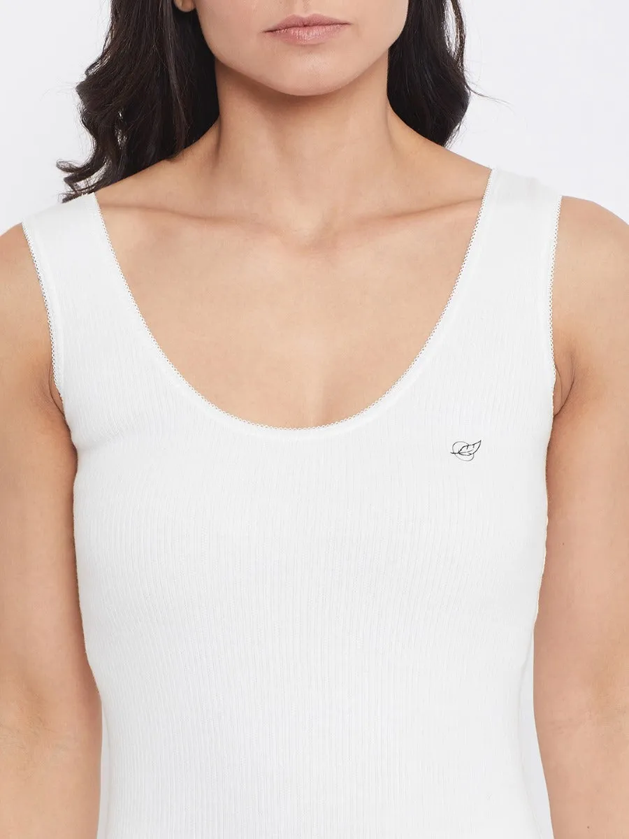 Neva Velveti Deep Scoop Neck Sleeveless Warmer/Thermal Upper for Women