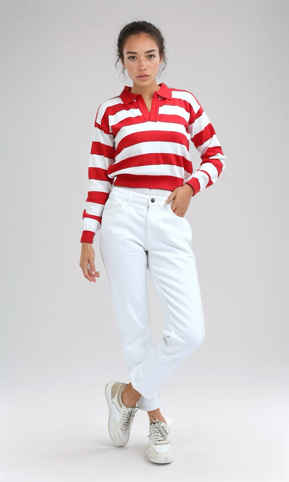 O198701 - Deep V-Neck Slip On Red & White Knitted Pullover