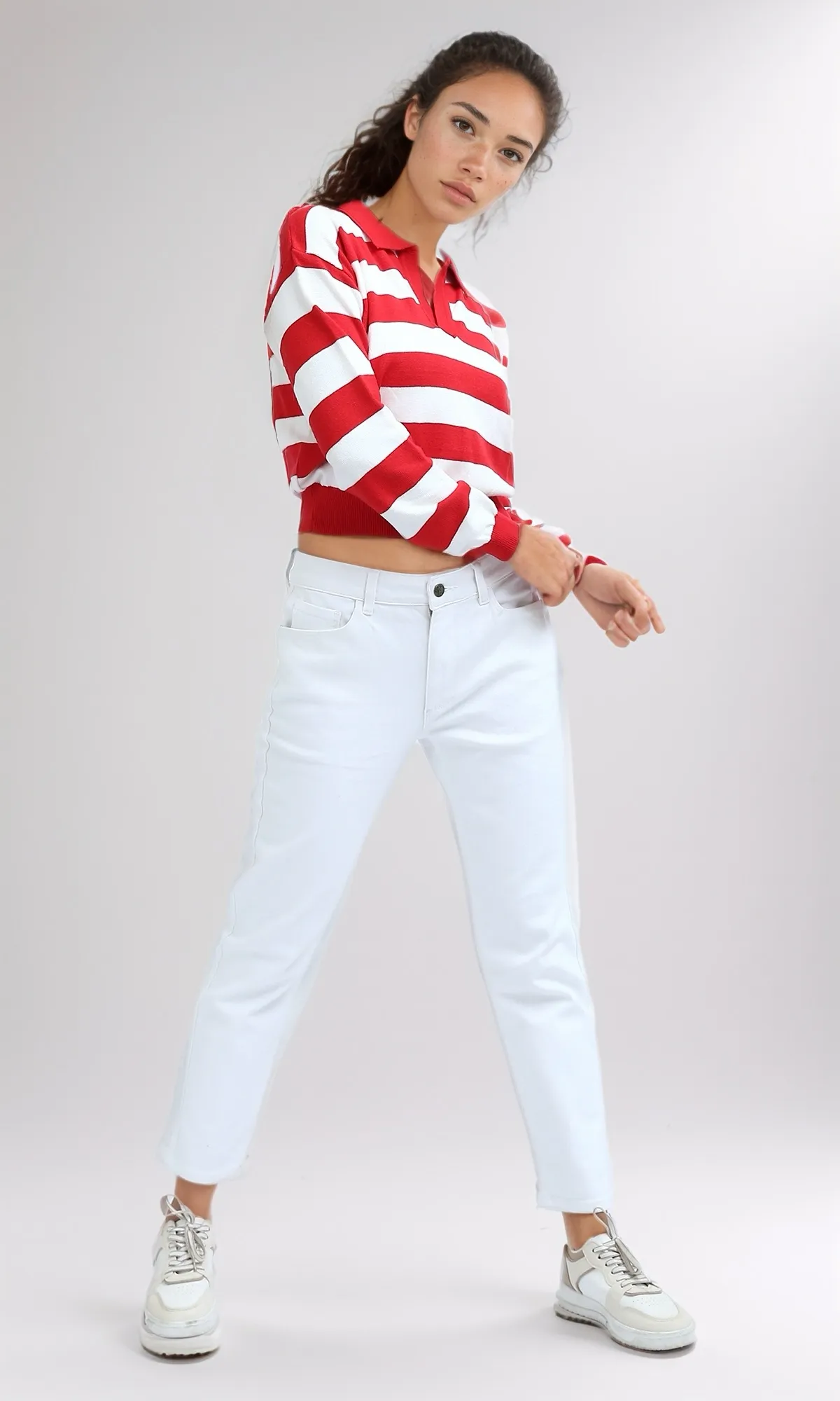 O198701 - Deep V-Neck Slip On Red & White Knitted Pullover