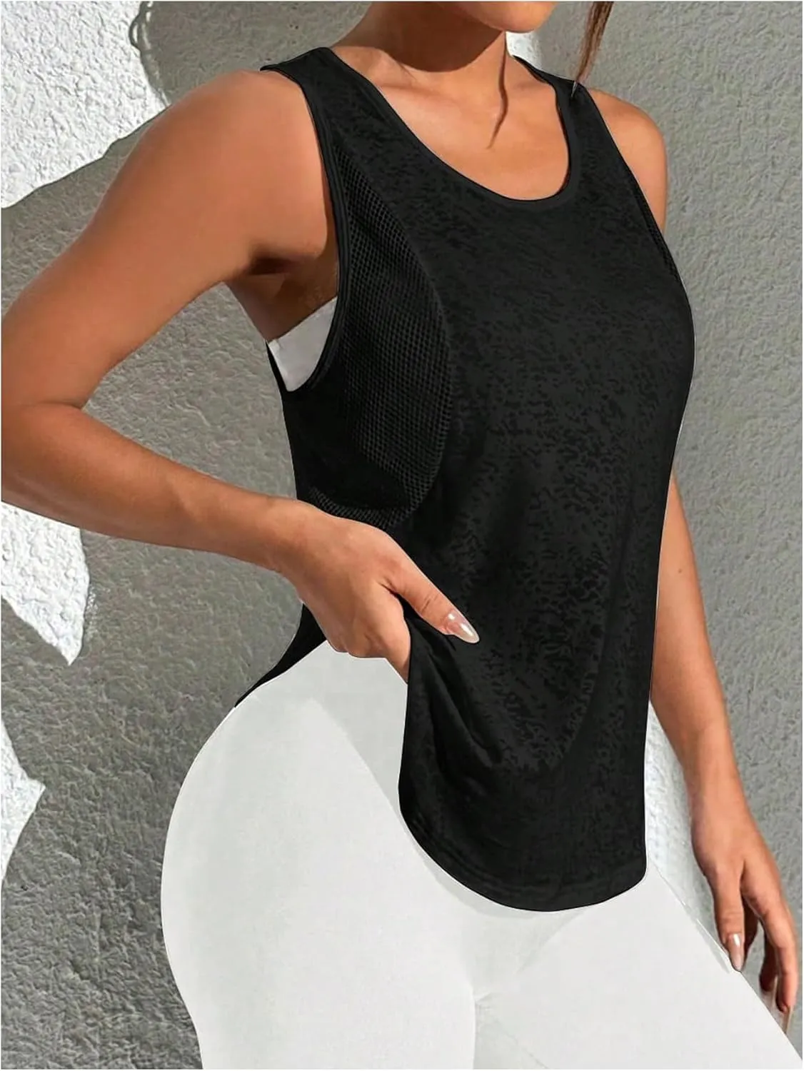 OYOANGLE Women's Mesh Workout Tank Top Athletic Running Sleeveless Shirts Yoga Gym Tops