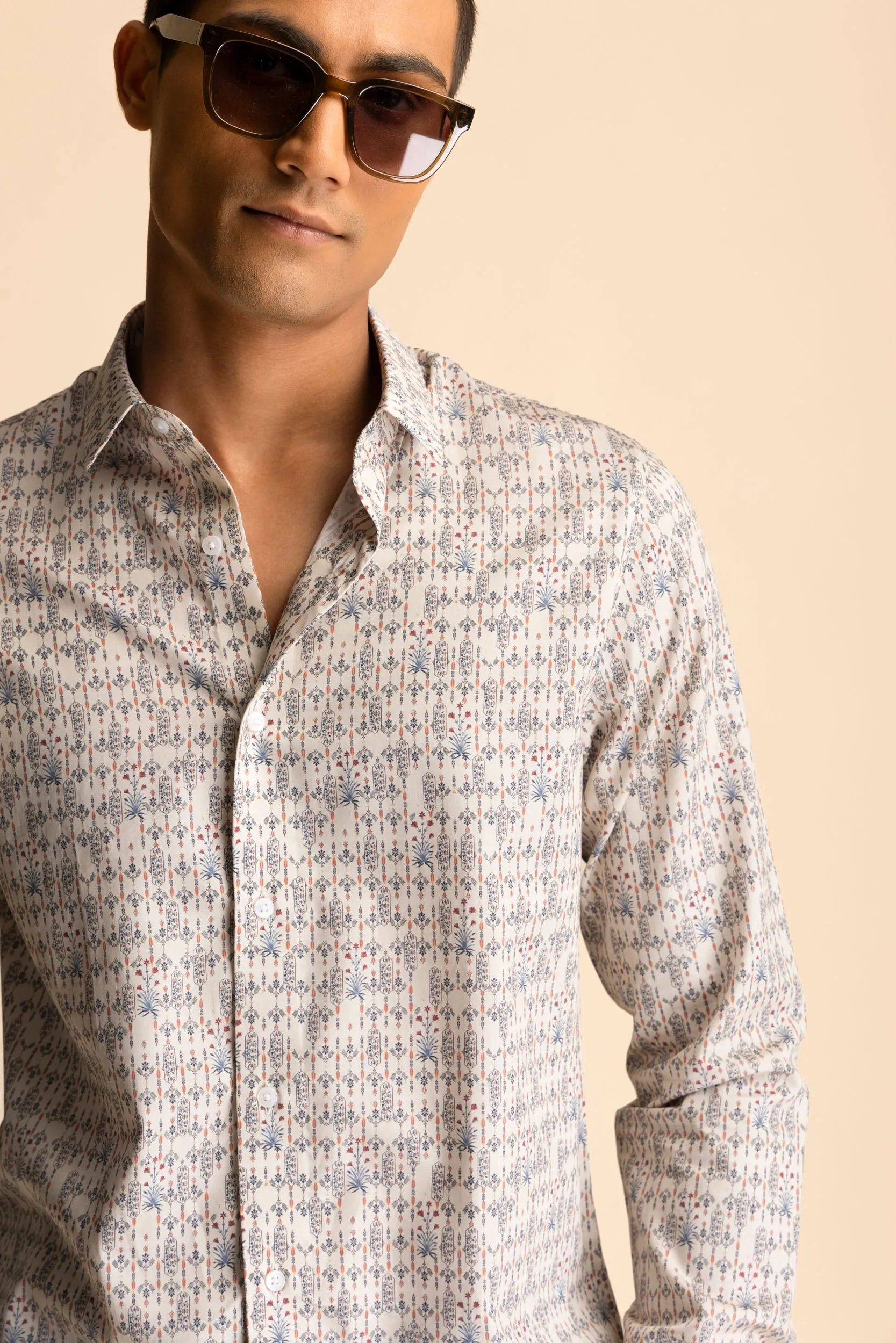 Pilgrim Shirt EOSS