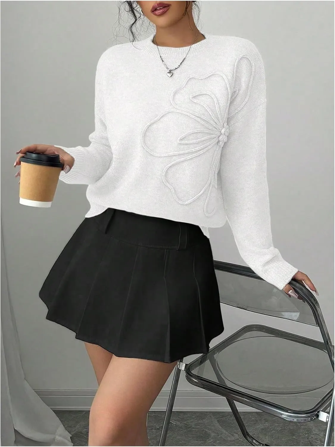 Verdusa Women's 3D Floral Pullover Sweaters Crew Neck Long Sleeve Knit Top