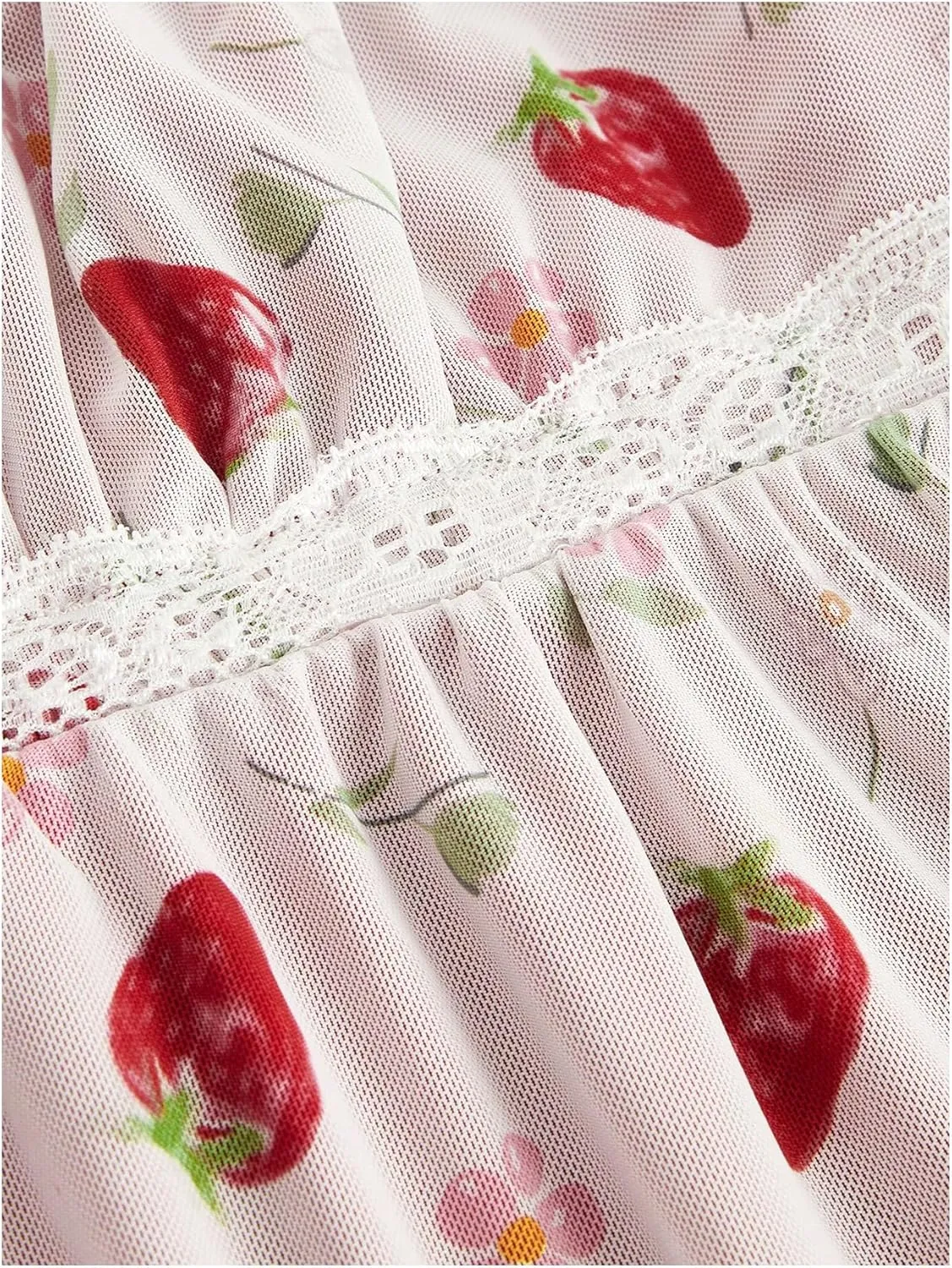 WDIRARA Women's Plus Size Strawberry Print Cami Top Mesh Camisole Lace Peplum Tops